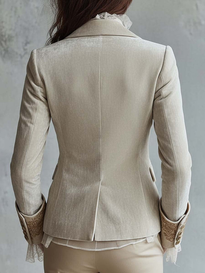 Hennie™ | Ivoorkleurige geborduurde blazer