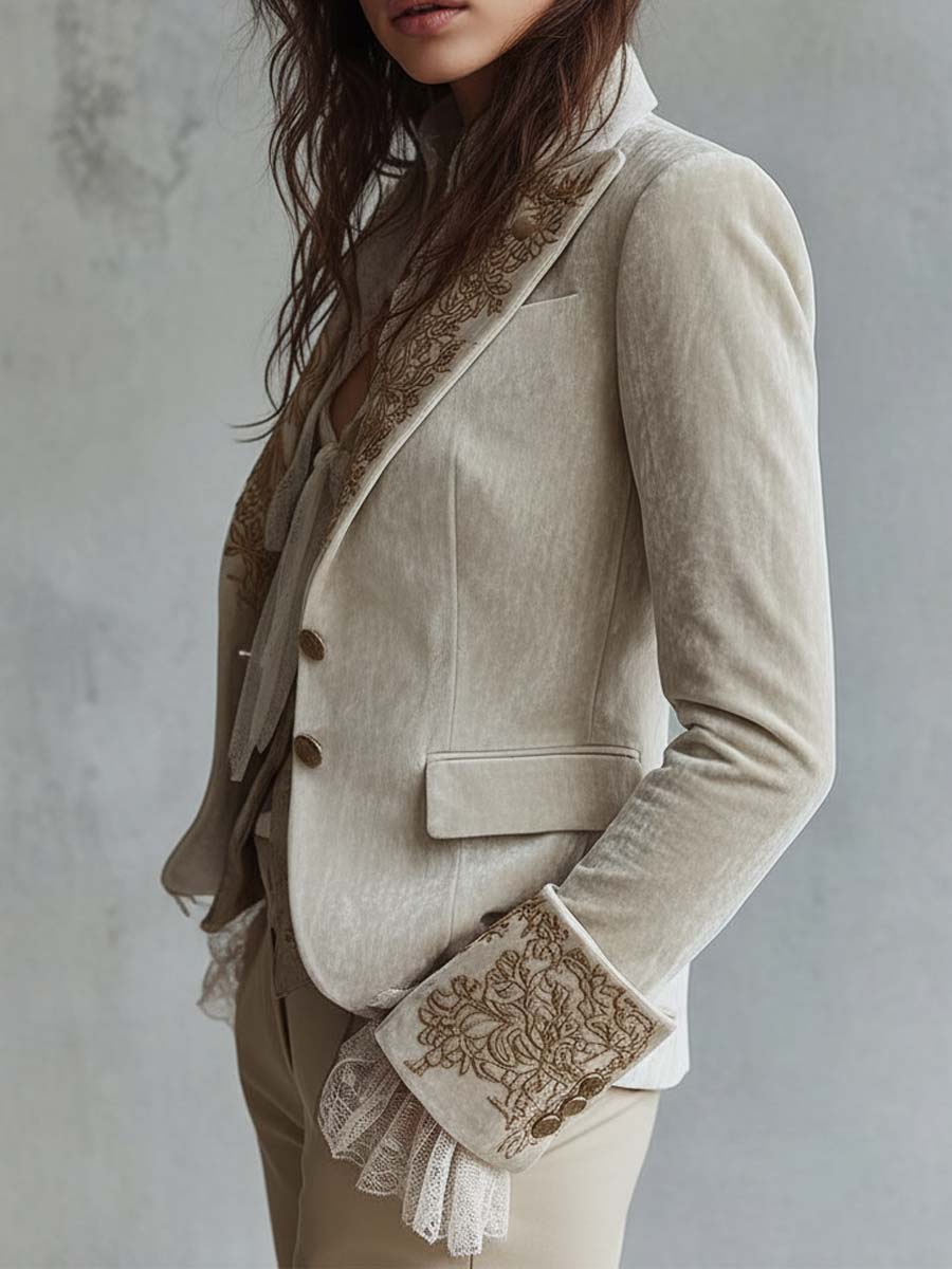 Hennie™ | Ivoorkleurige geborduurde blazer