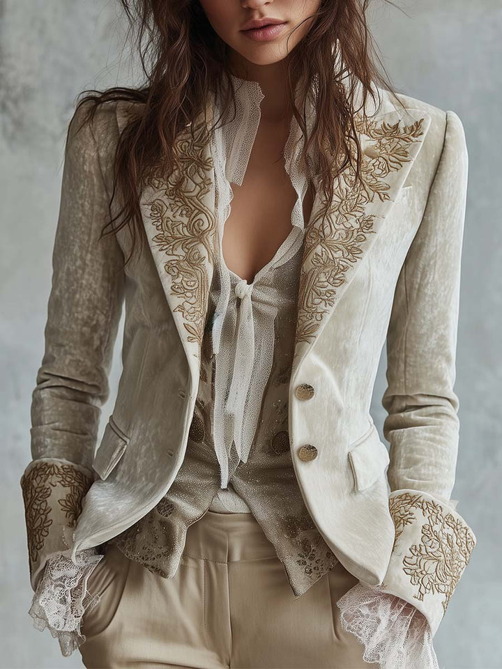Hennie™ | Ivoorkleurige geborduurde blazer