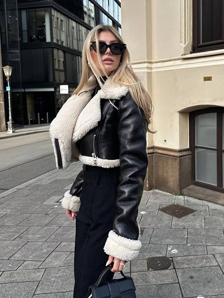 Yara™ elegante leren jas met teddykraag