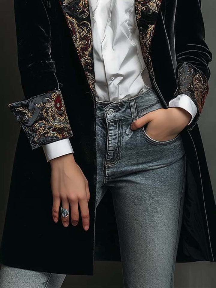 Ria™ | Lange zwarte blazer met barokprint