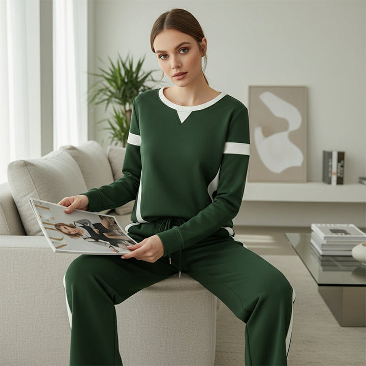 Nienke™ sportieve loungeset met contrasterende strepen